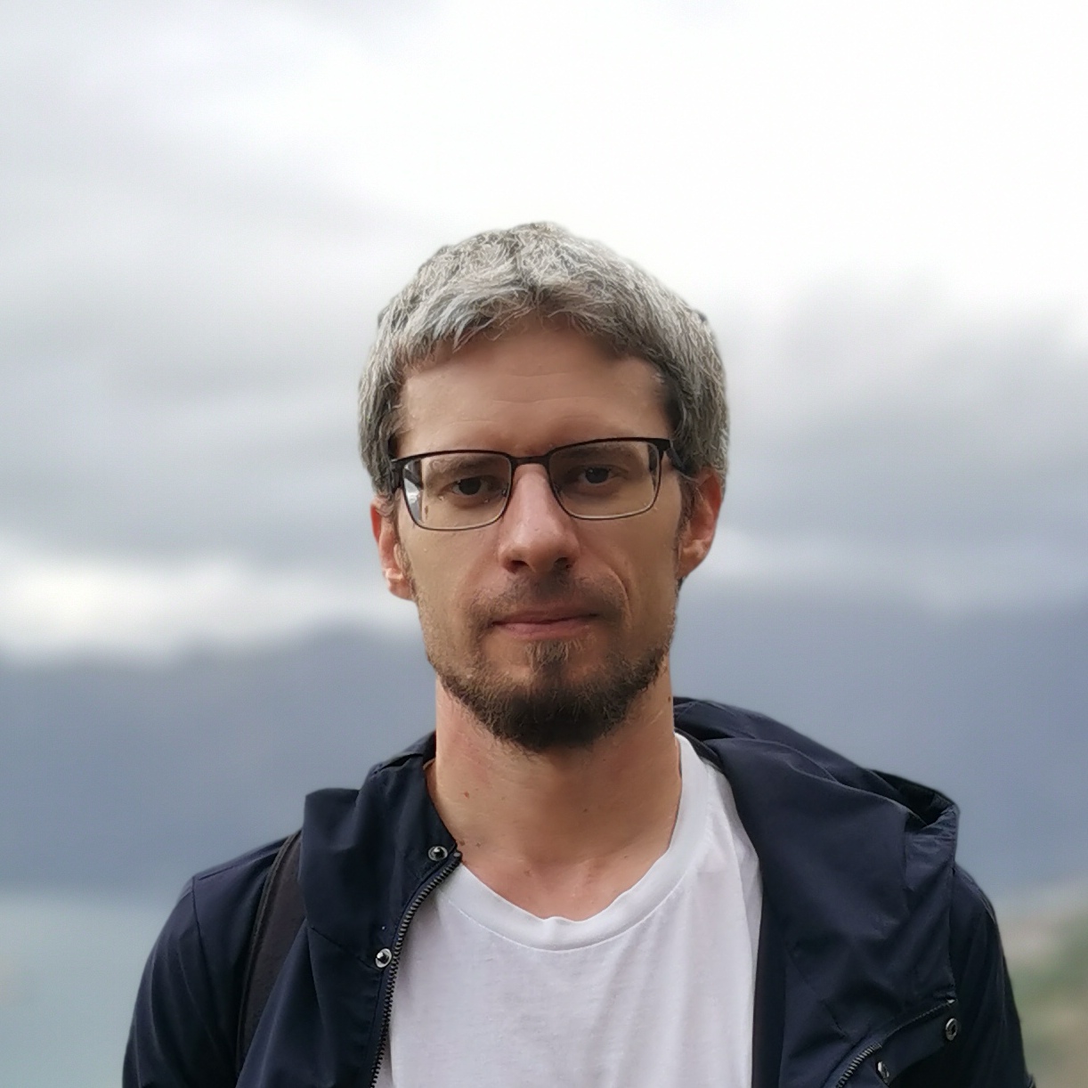 employee photo